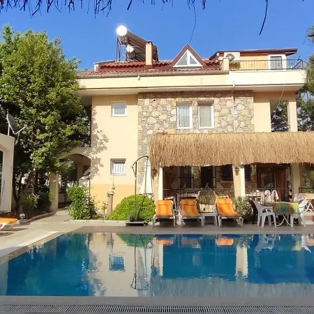 Hotel apartamentowy Cileks *