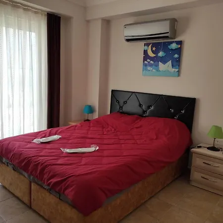 Cileks מלון דירות 4*