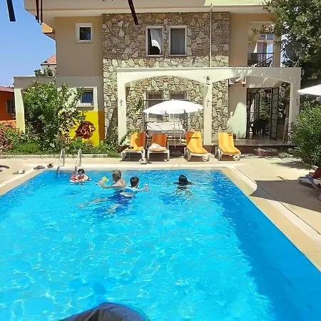 Cileks Aparthotel *